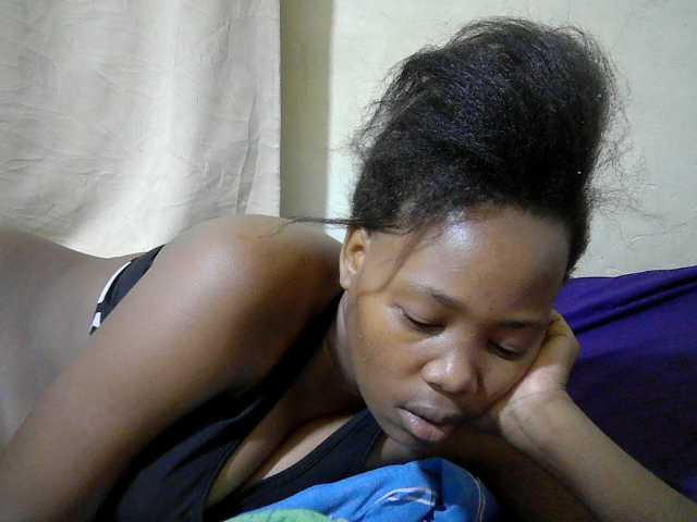 queen-slender live cam on BongaCams