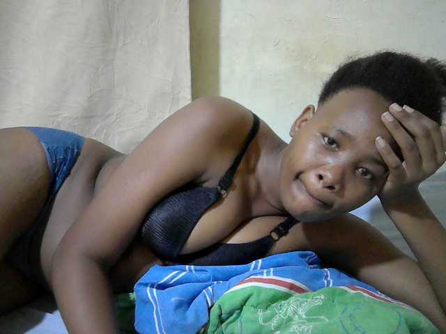 queen-slender live cam on BongaCams