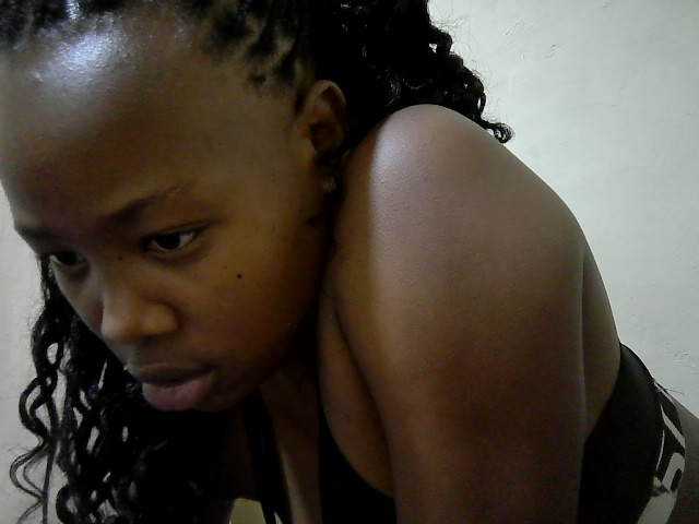 queen-slender live cam on BongaCams