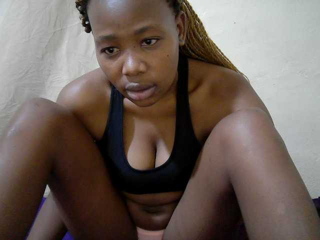 queen-slender live cam on BongaCams