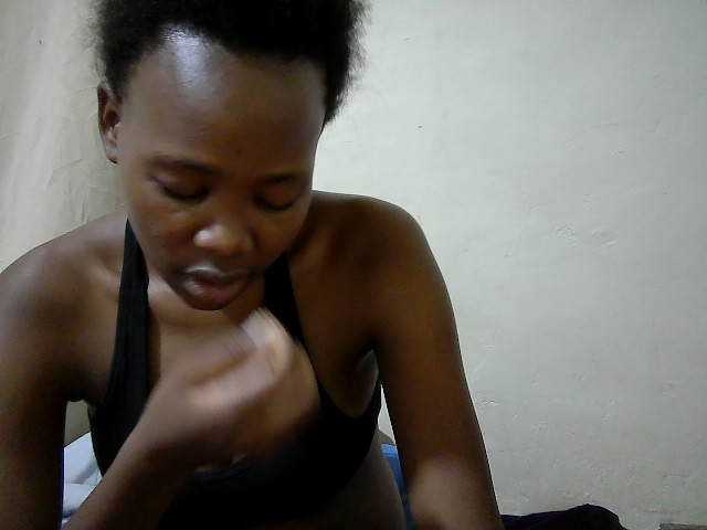 queen-slender live cam on BongaCams
