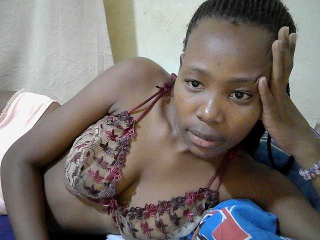 queen-slender live cam on BongaCams