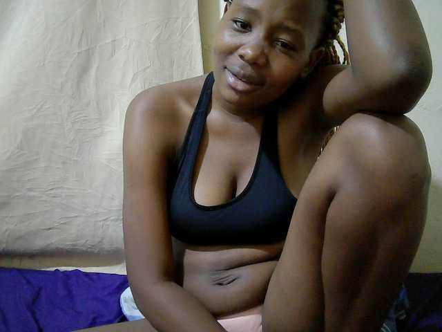 queen-slender live cam on BongaCams