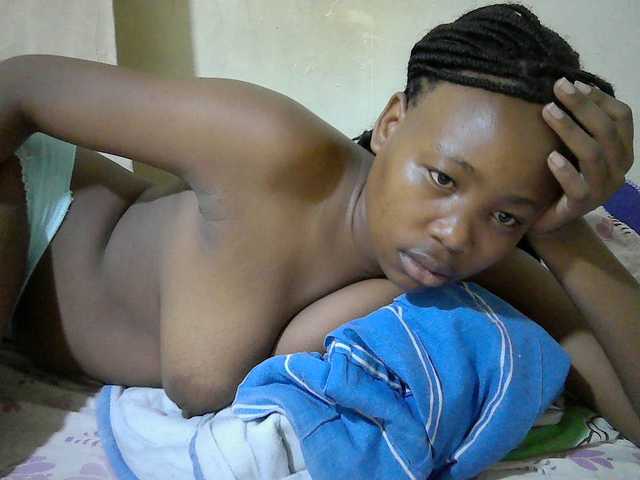queen-slender live cam on BongaCams