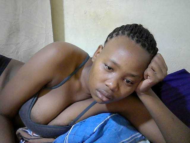 queen-slender live cam on BongaCams