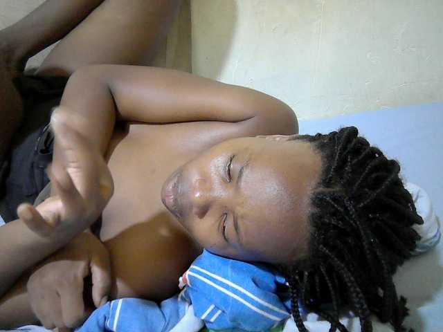 queen-slender live cam on BongaCams