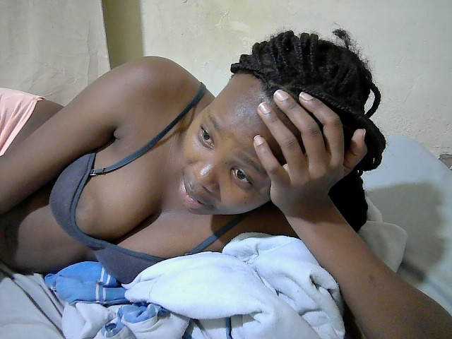 queen-slender live cam on BongaCams