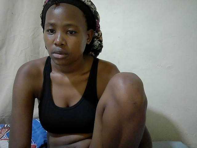 queen-slender live cam on BongaCams