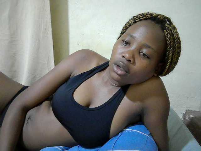 queen-slender live cam on BongaCams
