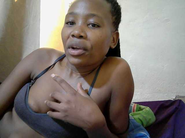 queen-slender live cam on BongaCams