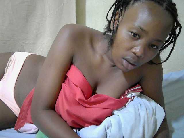 queen-slender live cam on BongaCams