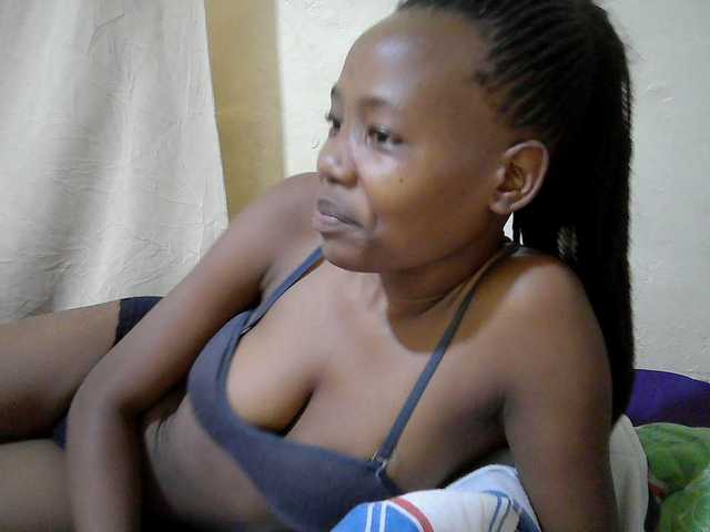 queen-slender live cam on BongaCams