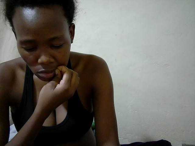 queen-slender live cam on BongaCams