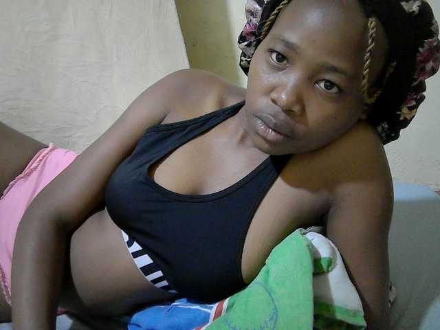 queen-slender live cam on BongaCams