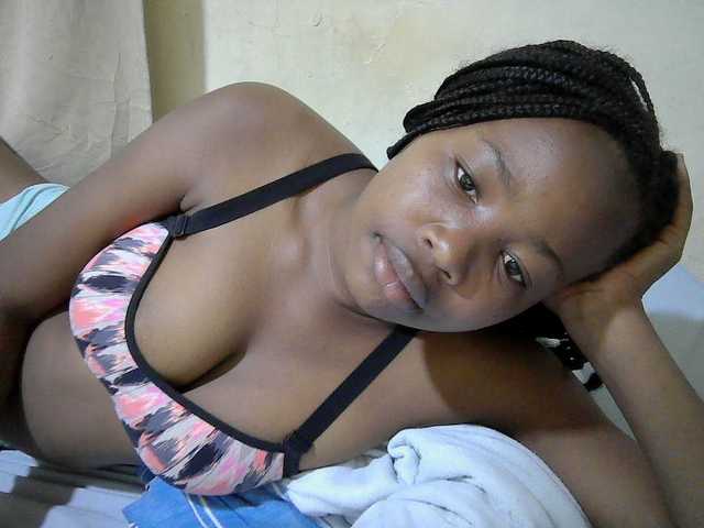 queen-slender live cam on BongaCams