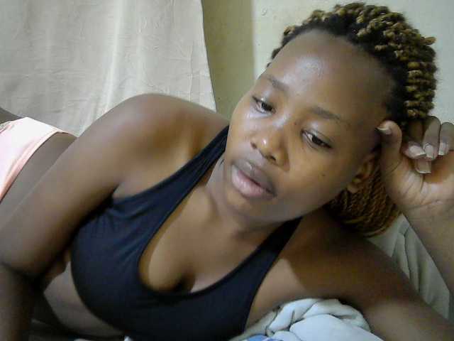 queen-slender live cam on BongaCams
