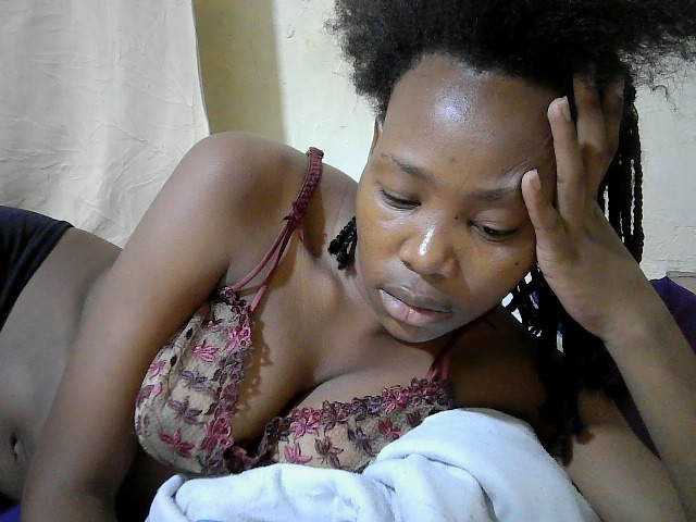 queen-slender live cam on BongaCams