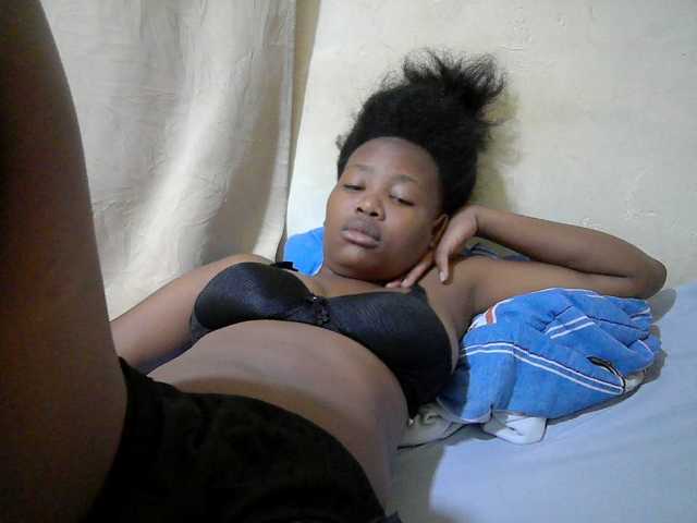 queen-slender live cam on BongaCams