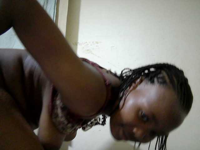 queen-slender live cam on BongaCams