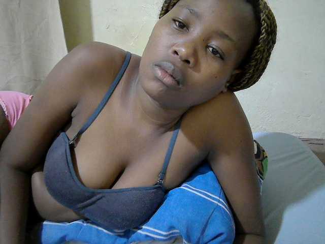 queen-slender live cam on BongaCams