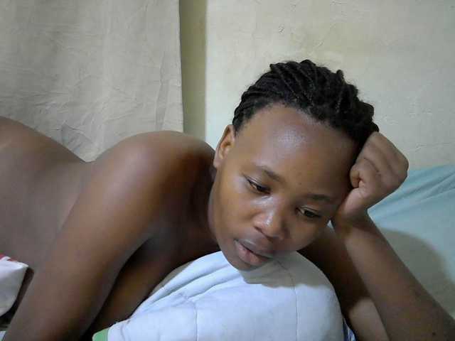 queen-slender live cam on BongaCams