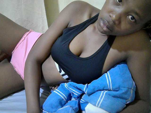 queen-slender live cam on BongaCams