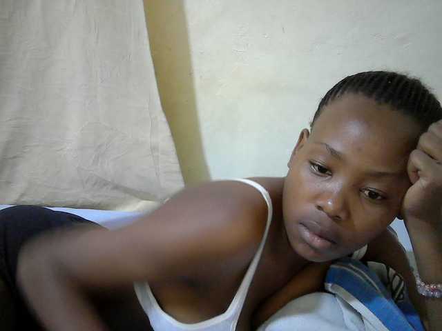 queen-slender live cam on BongaCams