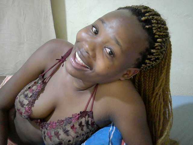 queen-slender live cam on BongaCams
