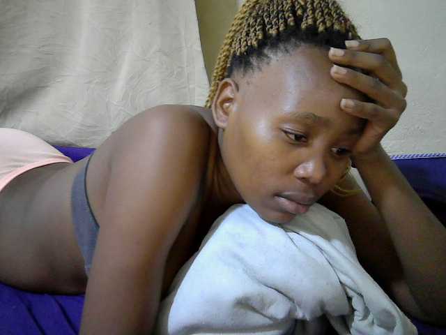 queen-slender live cam on BongaCams