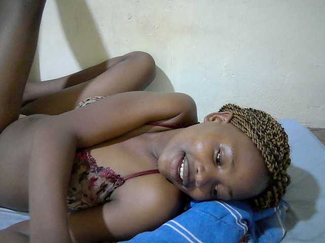 queen-slender live cam on BongaCams