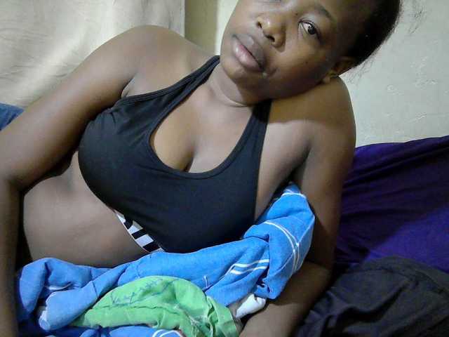 queen-slender live cam on BongaCams