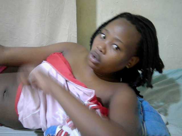 queen-slender live cam on BongaCams