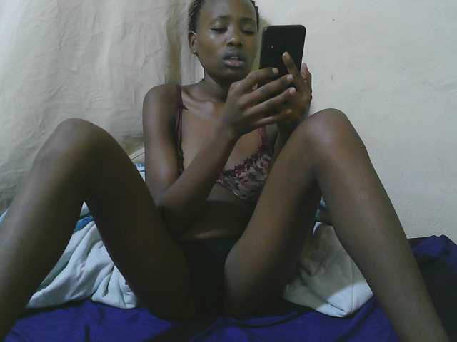 queen-slender's BongaCams show and profile