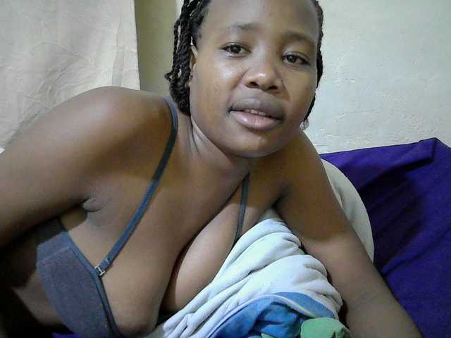 queen-slender live cam on BongaCams