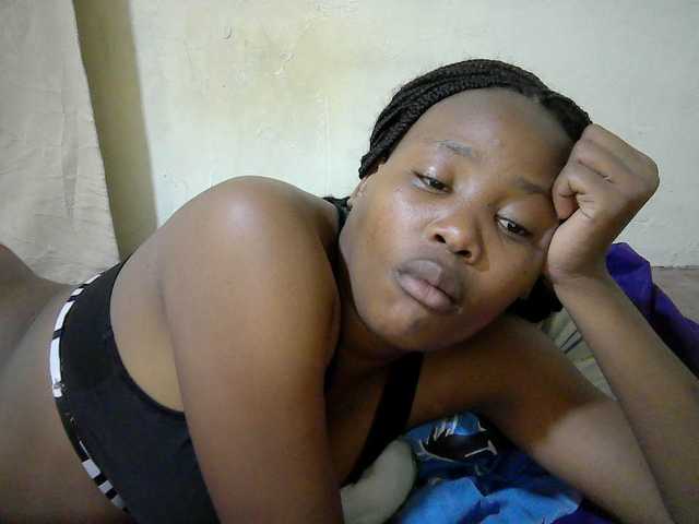 queen-slender live cam on BongaCams