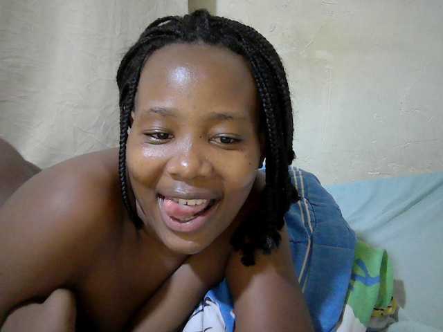 queen-slender live cam on BongaCams
