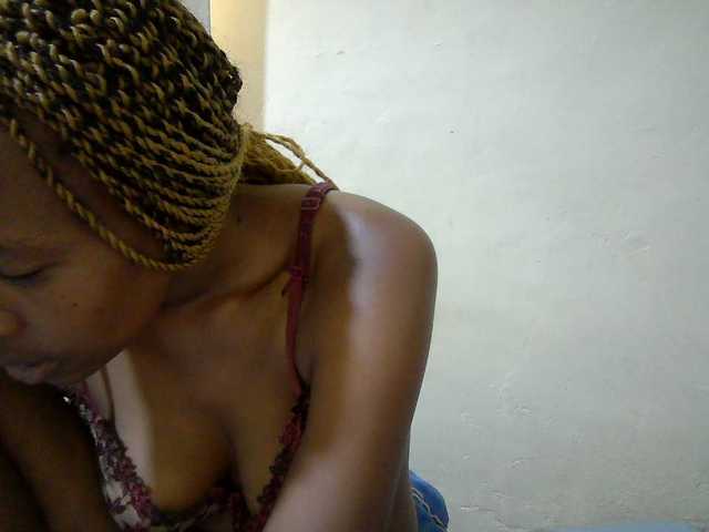 queen-slender live cam on BongaCams
