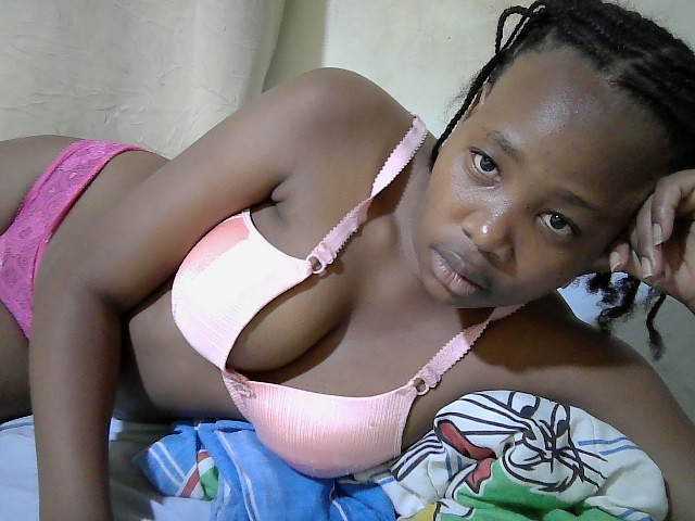 queen-slender live cam on BongaCams