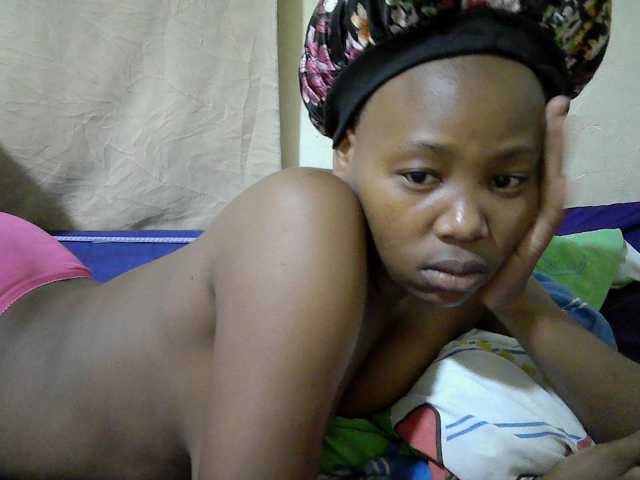 queen-slender live cam on BongaCams