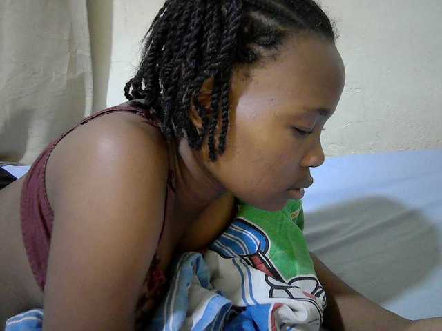 queen-slender live cam on BongaCams