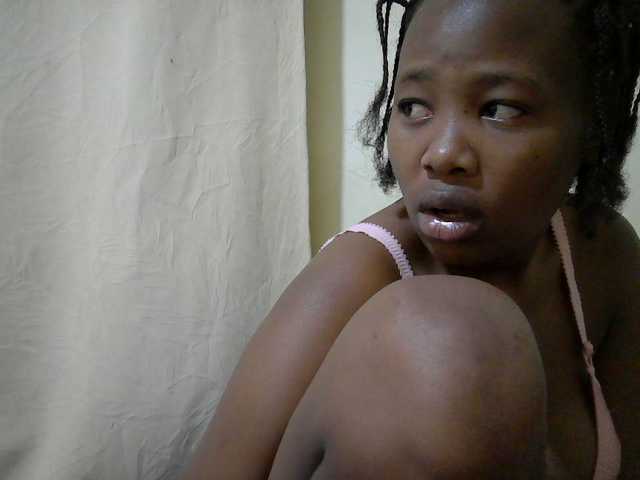 queen-slender live cam on BongaCams