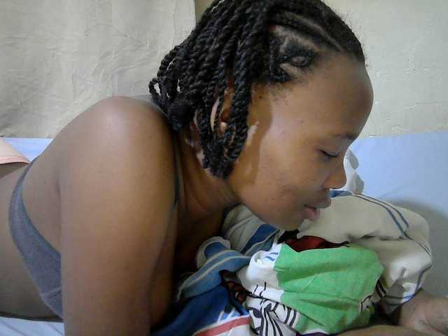queen-slender live cam on BongaCams