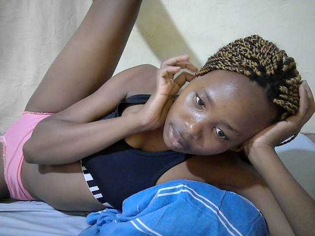 queen-slender live cam on BongaCams