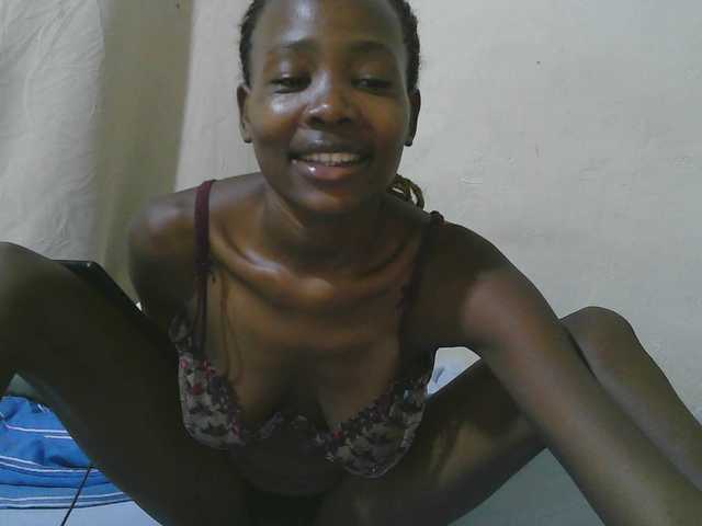 queen-slender's BongaCams show and profile