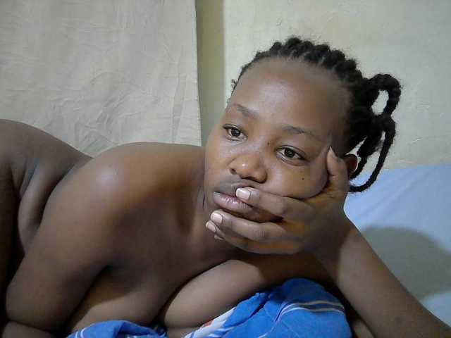 queen-slender live cam on BongaCams