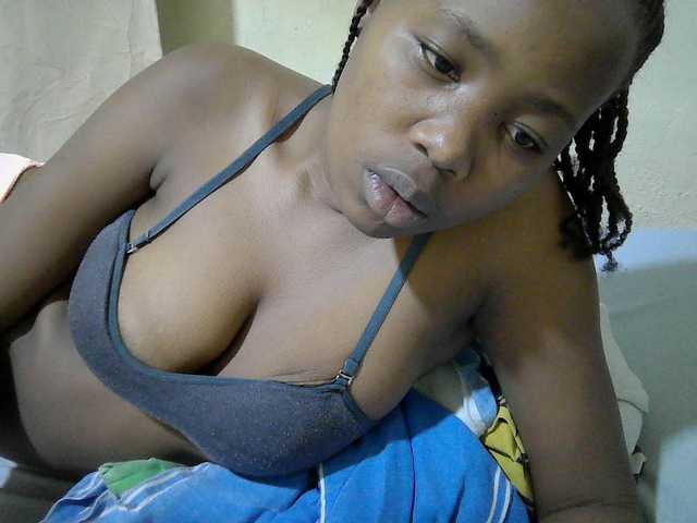 queen-slender live cam on BongaCams