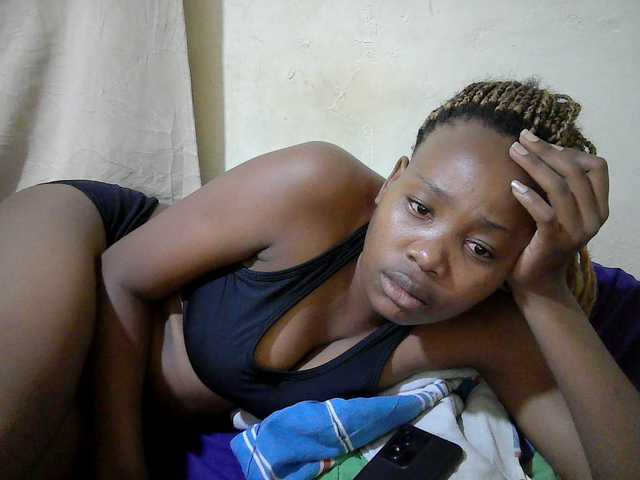 queen-slender live cam on BongaCams