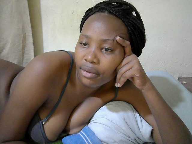queen-slender live cam on BongaCams