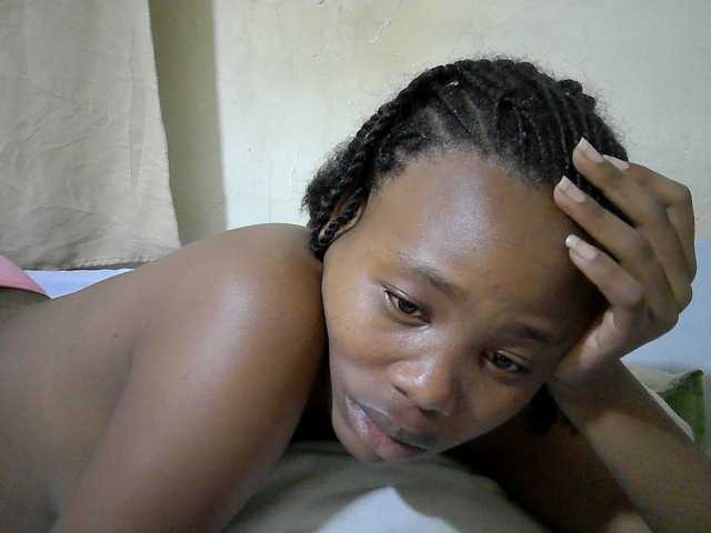 queen-slender live cam on BongaCams
