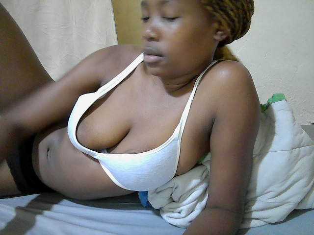 queen-slender live cam on BongaCams